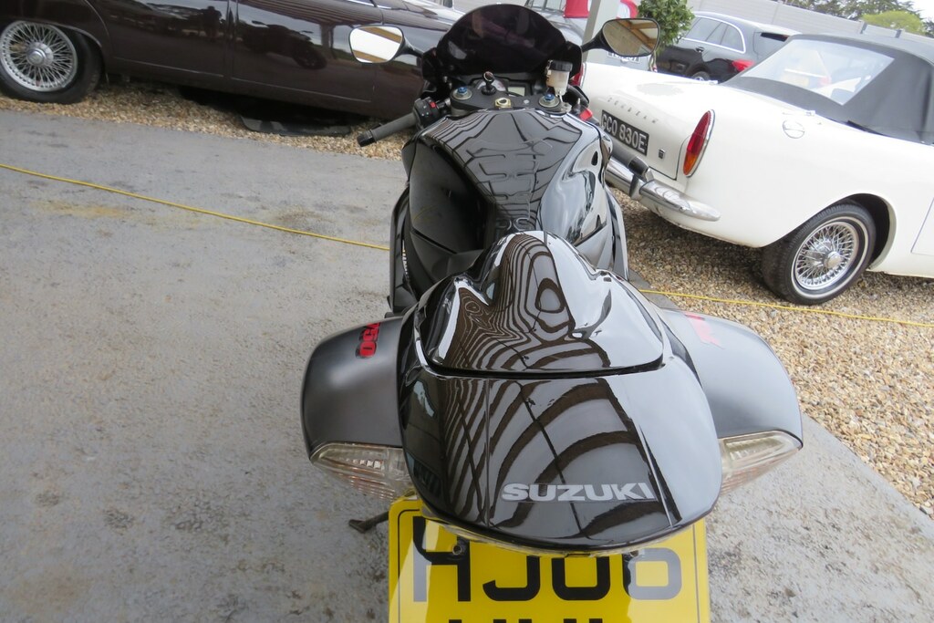 Suzuki  Gsf650 K7 Only 9,600 Miles Black #15