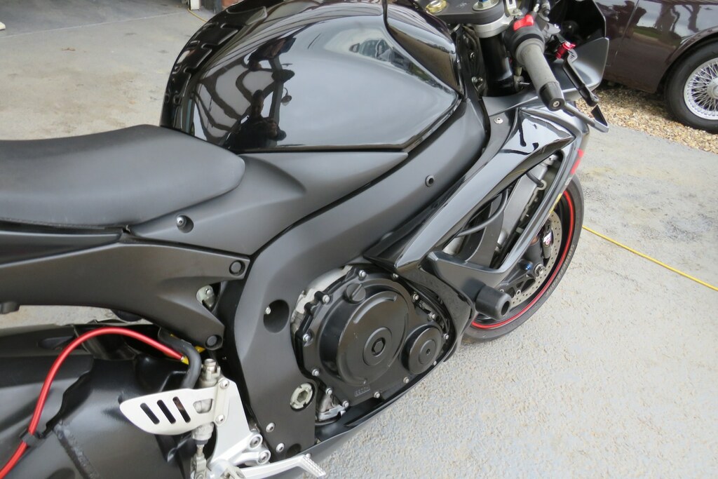 Suzuki  Gsf650 K7 Only 9,600 Miles Black #20