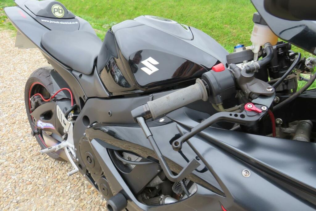 Suzuki  Gsf650 K7 Only 9,600 Miles Black #3