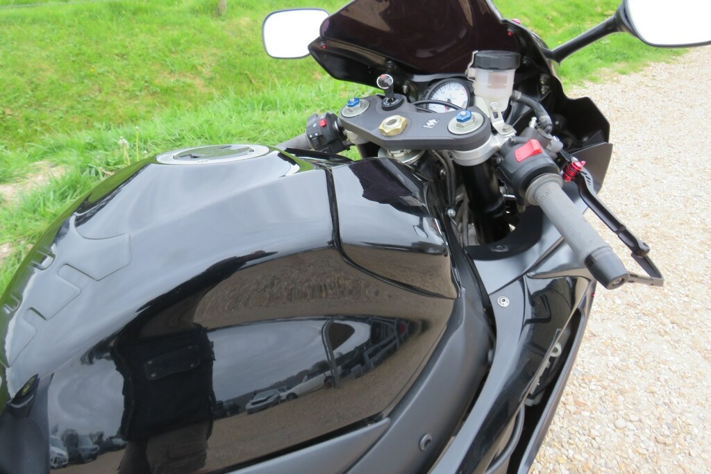 Suzuki  Gsf650 K7 Only 9,600 Miles Black #4