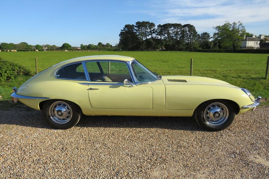 Jaguar E-Type 4.2 Upgraded 5 Speed Yellow #2