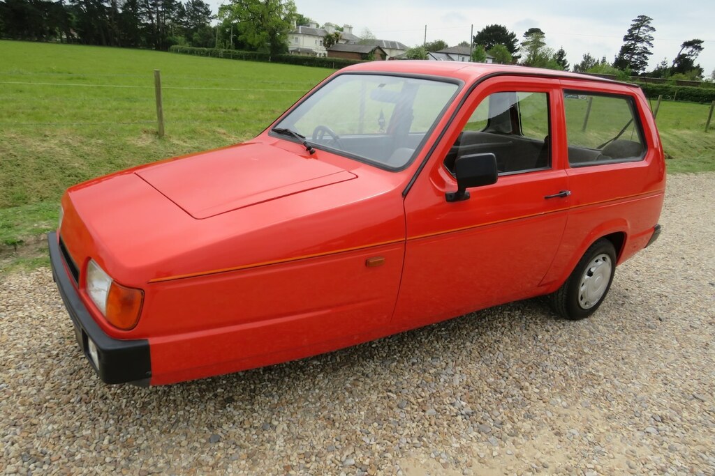 Reliant Robin LX Red #5