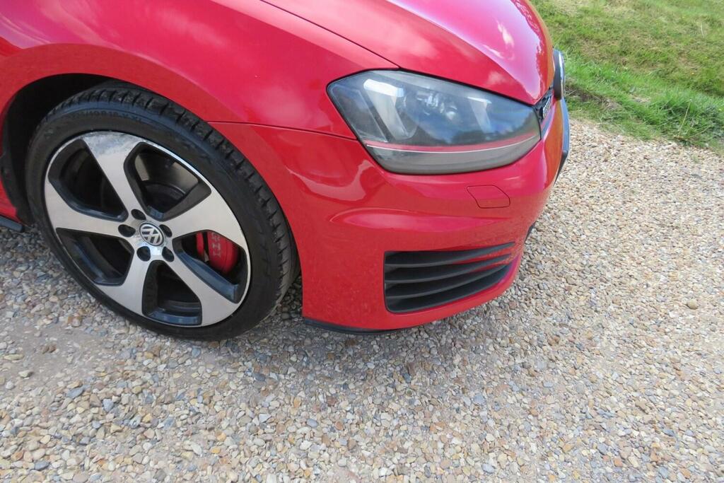 Volkswagen Golf 2.0 Tsi 230 Gti Performance Pack GK63XRA Red #3