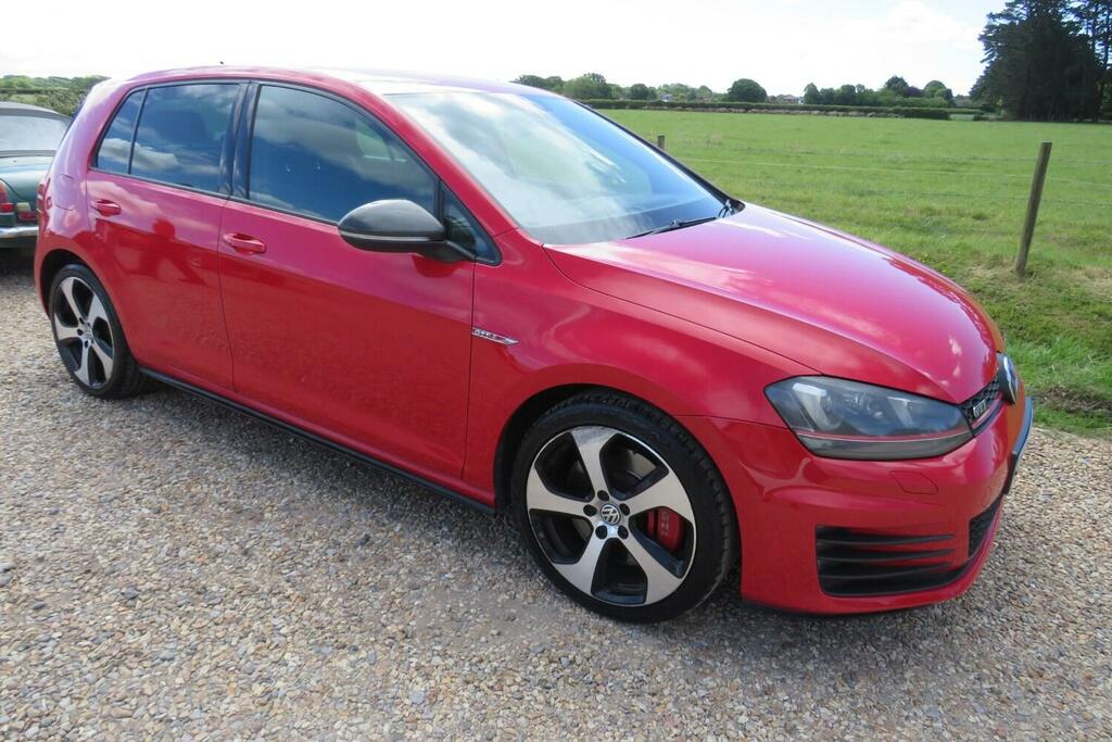 Volkswagen Golf 2.0 Tsi 230 Gti Performance Pack GK63XRA Red #2