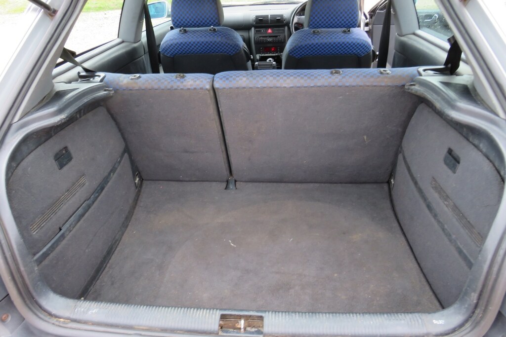 Audi A3 1.6 Se Silver #17