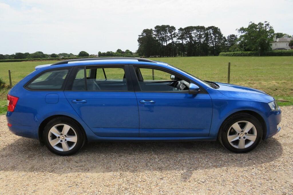Skoda Octavia 1.6 Tdi Cr Se 4 Wheel Drive Estate Blue #6