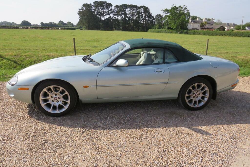 Jaguar XK8 4.0 2dr Blue #30