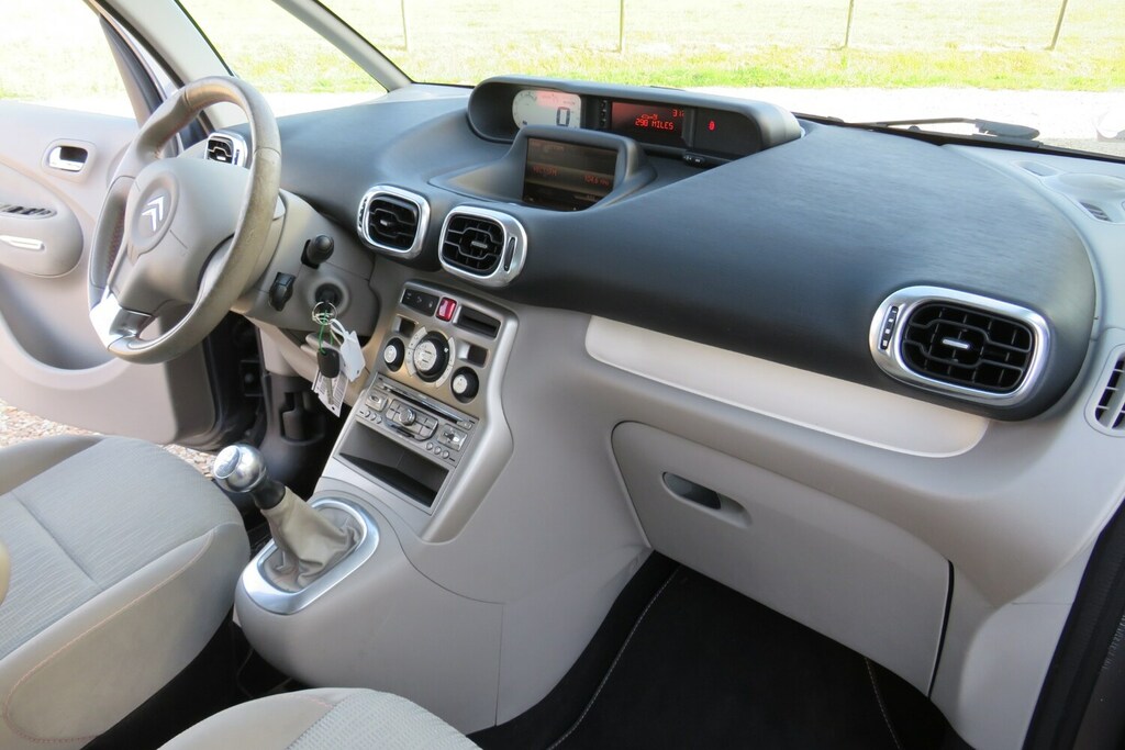 Citroen C3 Picasso Hdi 30 000 Miles Left Hand Drive One Owner From Ne Grey #5