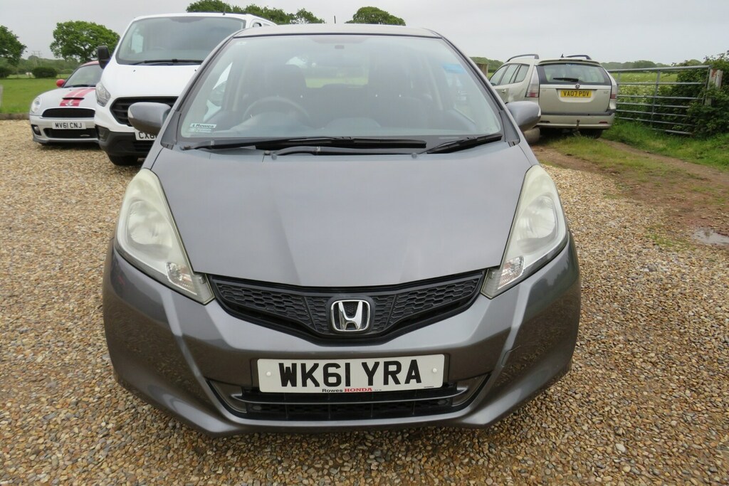Honda Jazz 1.4 I-vtec Es Above Average Condition Grey #2