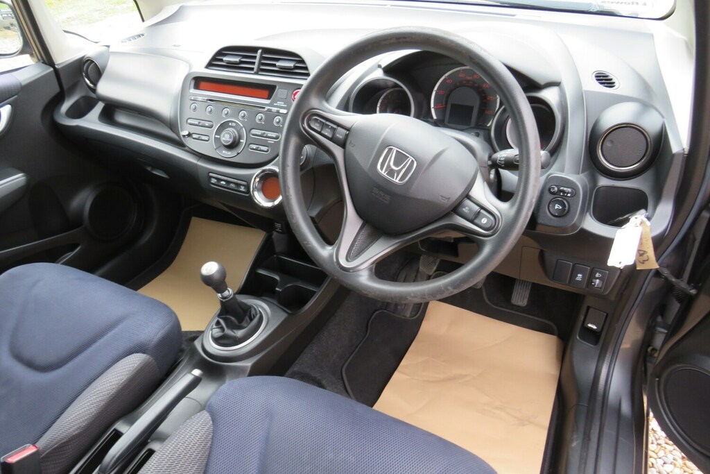 Honda Jazz 1.4 I-vtec Es Above Average Condition Grey #4