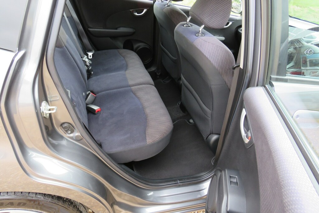 Honda Jazz 1.4 I-vtec Es Above Average Condition Grey #6