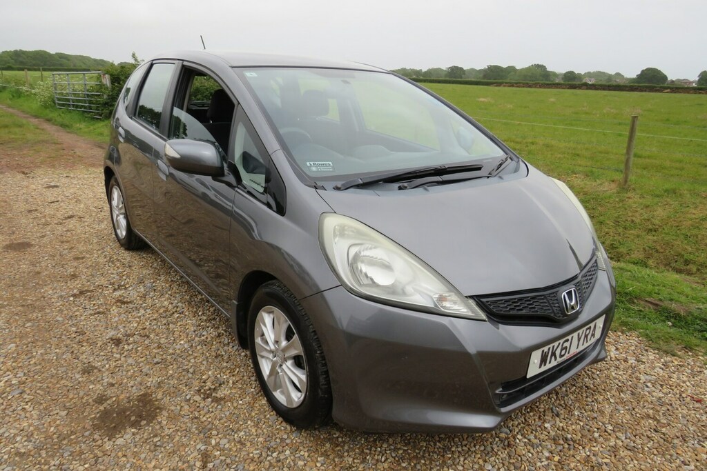Honda Jazz 1.4 I-vtec Es Above Average Condition Grey