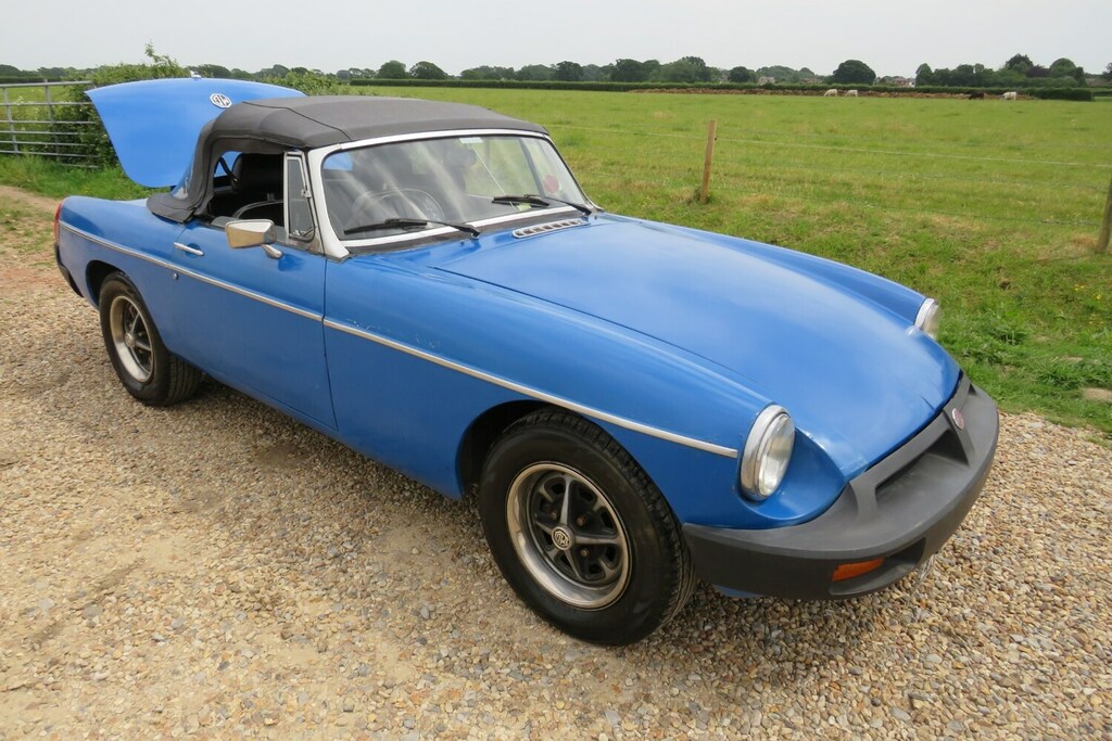 MG MGB With Overdrive Blue #5