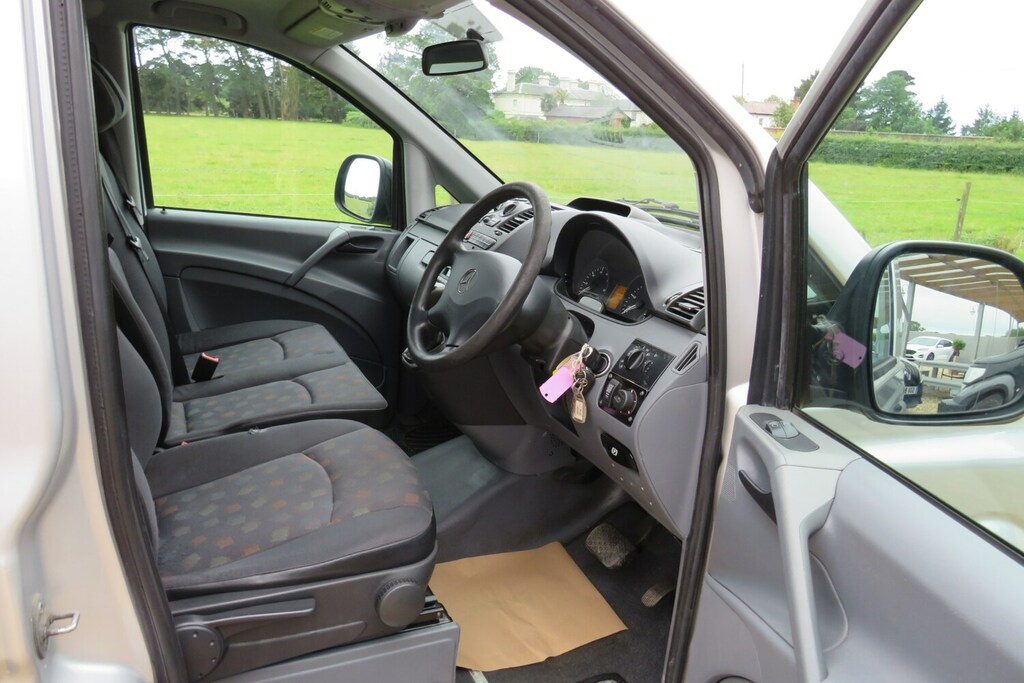 Mercedes-Benz Vito 120Cdi Van Silver #3