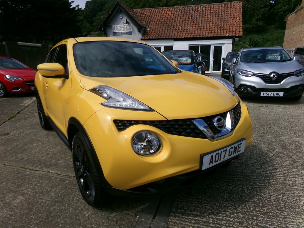 Nissan Juke Suv 1.6 N-connecta 2017 Yellow