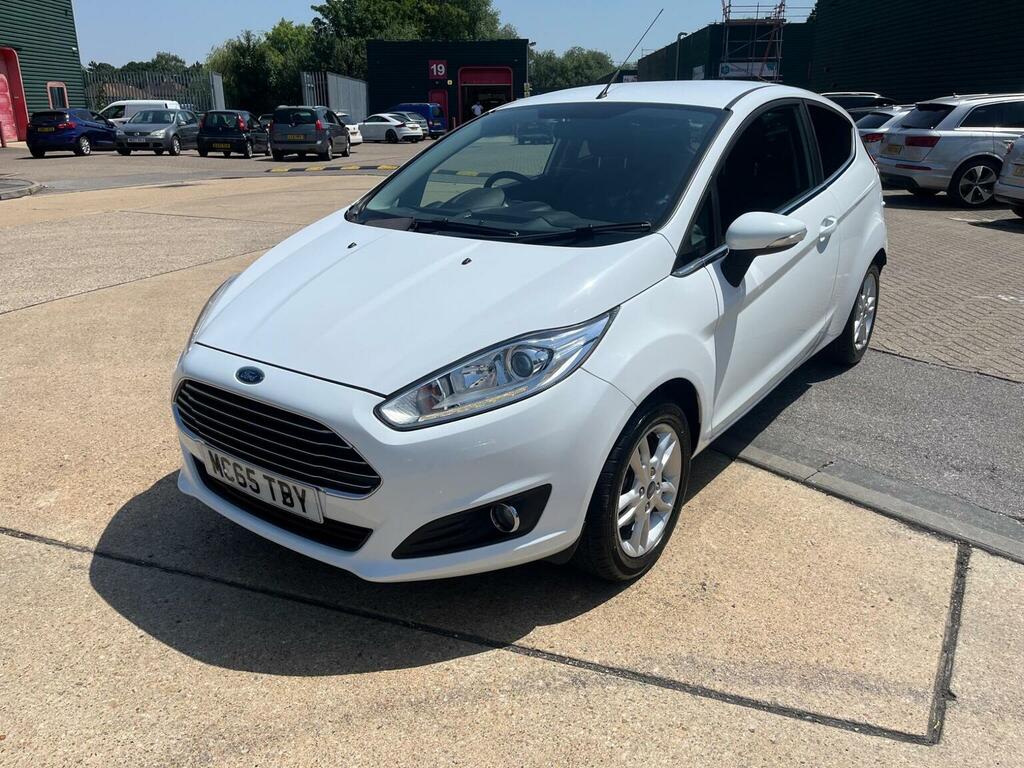 Ford Fiesta Hatchback 1.0T Ecoboost Zetec Euro 6 Ss 20 MC65TBY White #3