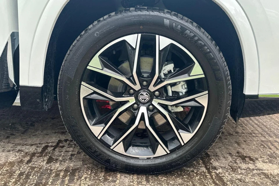 MG HS 1.5T 24.7Kwh Premium Suv Plug-in Hybrid MJ26YLF White #5