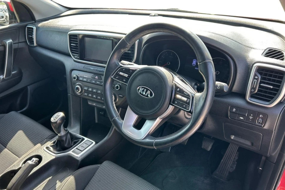 Kia Sportage 1.6 Gdi 2 Euro 6 Ss PF68ZKM Red #6