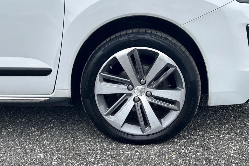 Peugeot 3008 Hdi Allure Blue #10