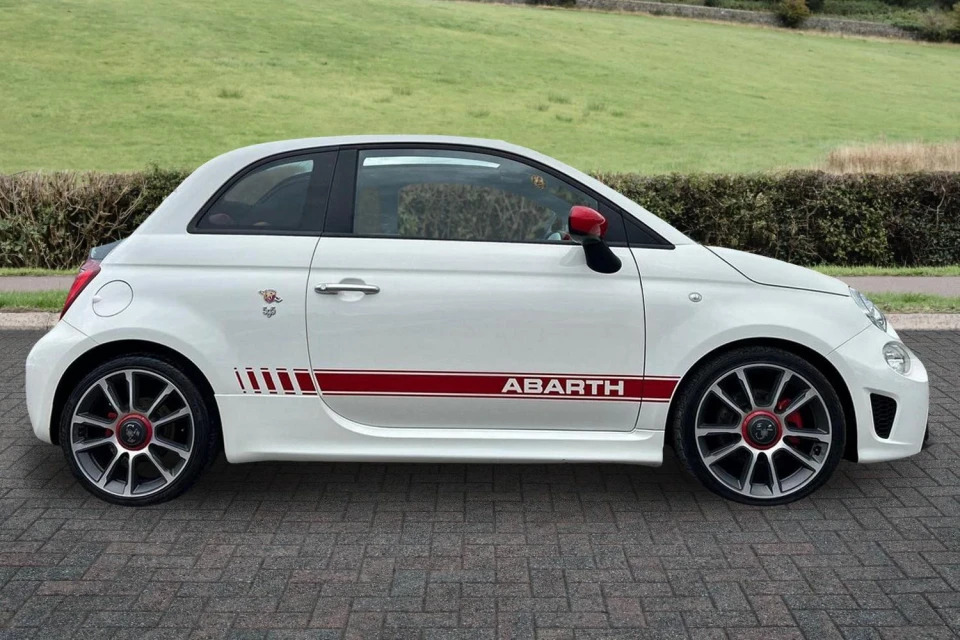 Abarth 595 1.4 T-jet Turismo 70Th Cabrio Euro 6 FJ68KVY White #4