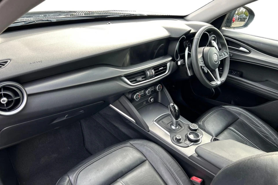 Alfa Romeo Stelvio 2.0T Speciale Q4 Awd Euro 6 Ss Black #2