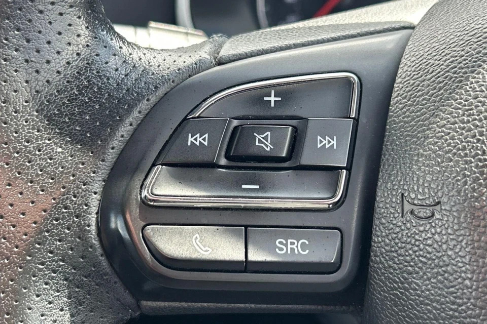 MG ZS Black #14