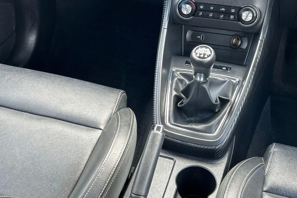 MG ZS Black #15
