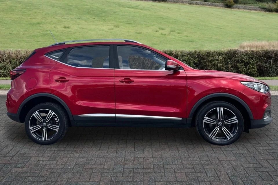 MG ZS 1.5 Vti-tech Exclusive Euro 6 Ss Red #4