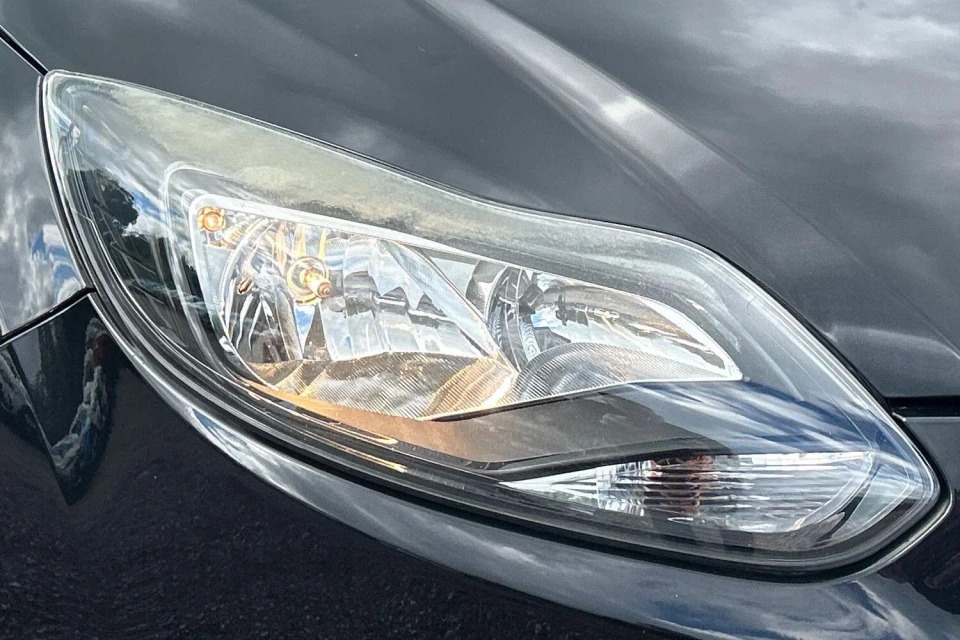 Ford Focus 1.6 Titanium Navigator Powershift Euro 5 Silver #13