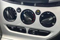 Ford Focus 1.6 Titanium Navigator Powershift Euro 5 Silver #42