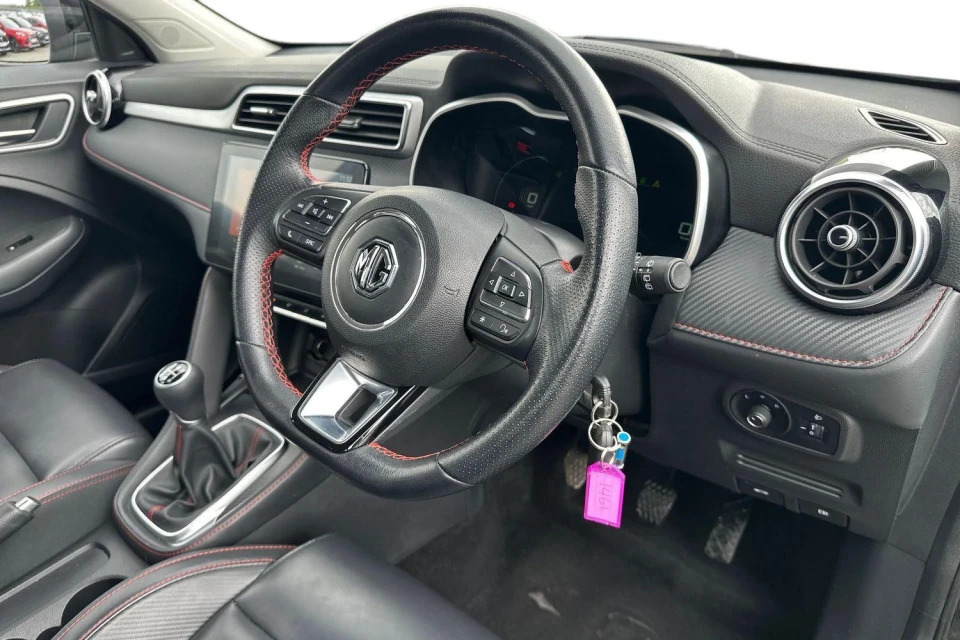 MG ZS 1.5 Vti-tech Exclusive Euro 6 Ss OV22FPT Black #6