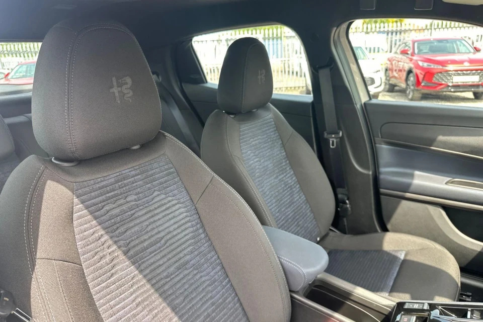 Alfa Romeo Junior 1.2 Turbo Ibrida Grey #24