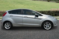 Ford Fiesta Zetec 1.2 White #35