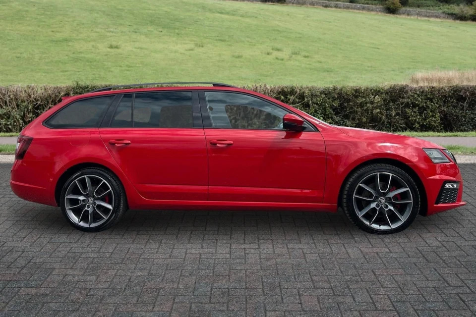 Skoda Octavia 2.0 Tdi Vrs Euro 6 Ss Red #4