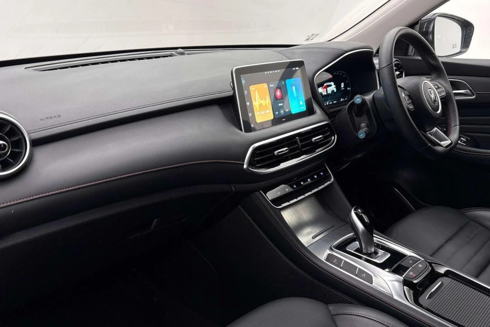MG HS 1.5 T-gdi 16.6Kwh Trophy Euro 6 Ss Black #4