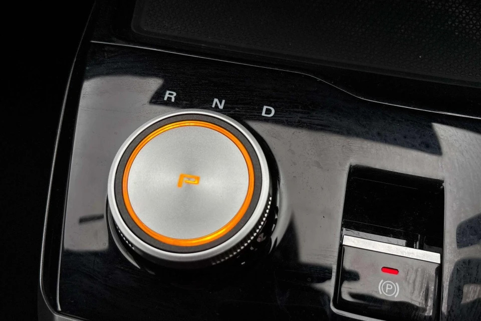 MG MG4 125Kw Se Nav Ev 49Kwh White #8