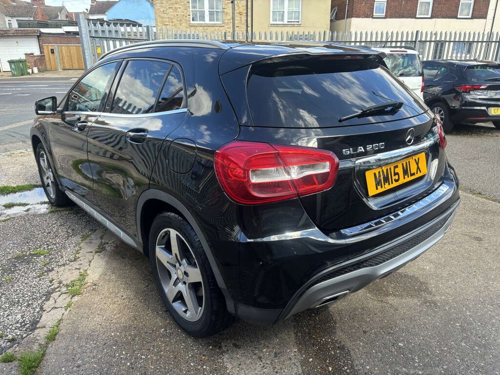 Mercedes-Benz GLA Class Suv 2.1 Gla200 Cdi Amg Line 2015 Black #6
