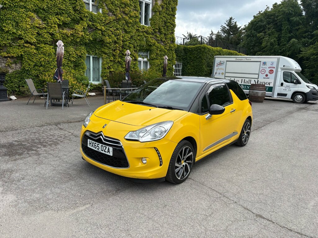 DS DS 3 1.6 Bluehdi Dstyle Nav Hatchback Yellow