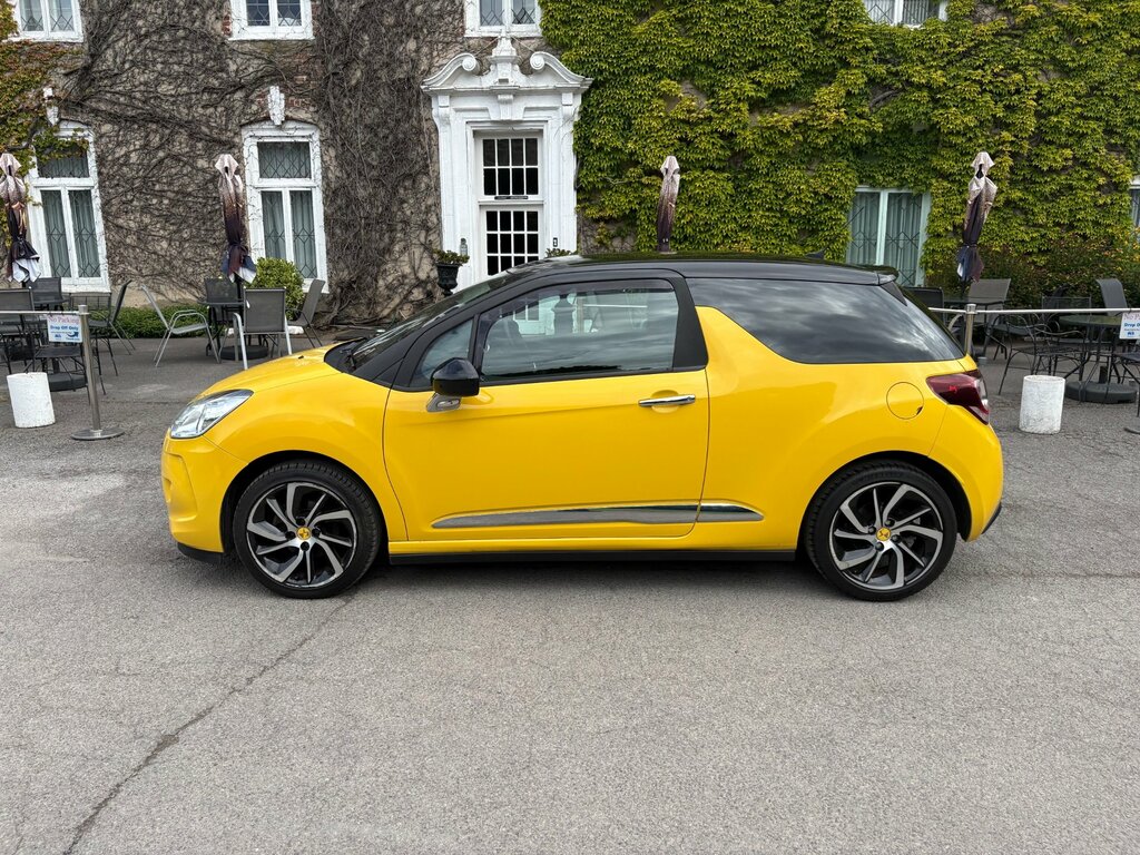 DS DS 3 1.6 Bluehdi Dstyle Nav Hatchback Yellow #2