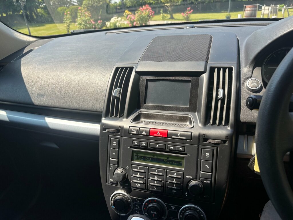 Land Rover Freelander 2 S Silver #12