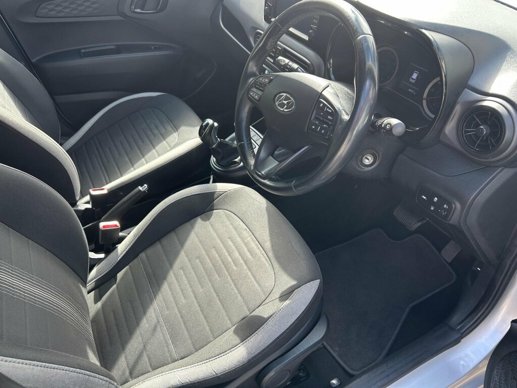 Hyundai I10 1.0 Se Connect Euro 6 Ss DX71WPL Grey #3