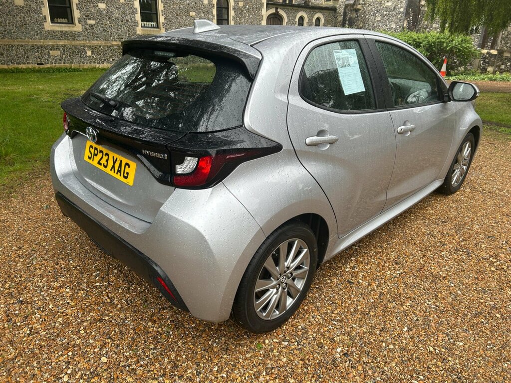 Toyota Yaris 1.5 Vvt-h Icon E-cvt Euro 6 Ss SP23XAG Silver #4