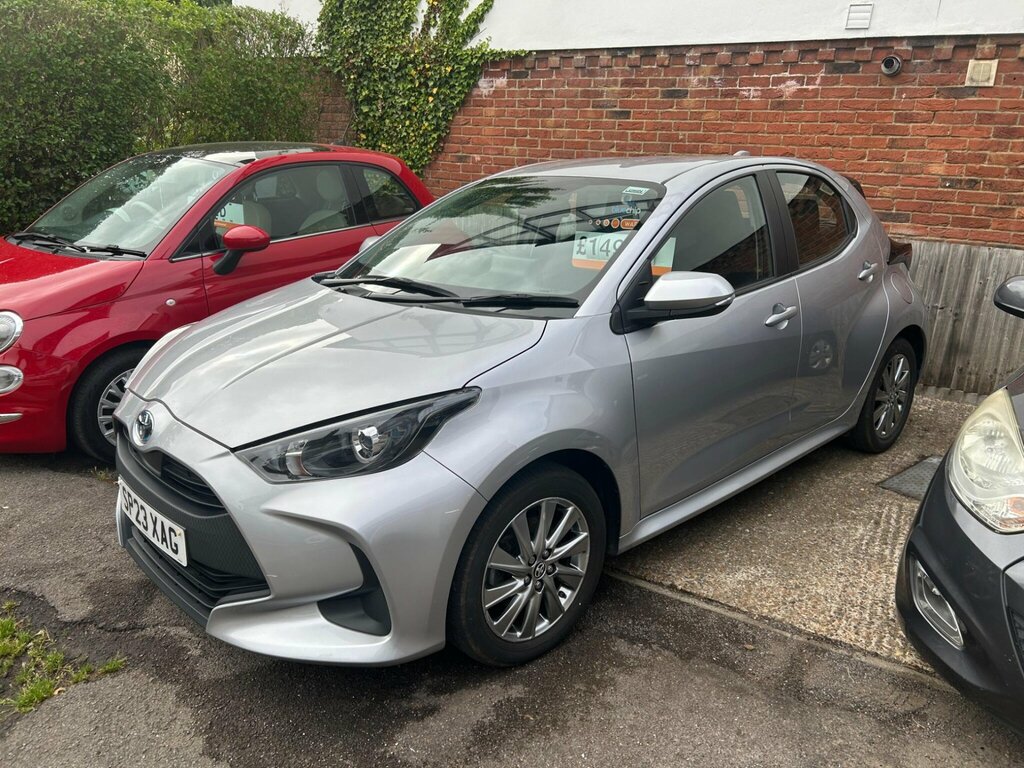 Toyota Yaris 1.5 Vvt-h Icon E-cvt Euro 6 Ss Silver