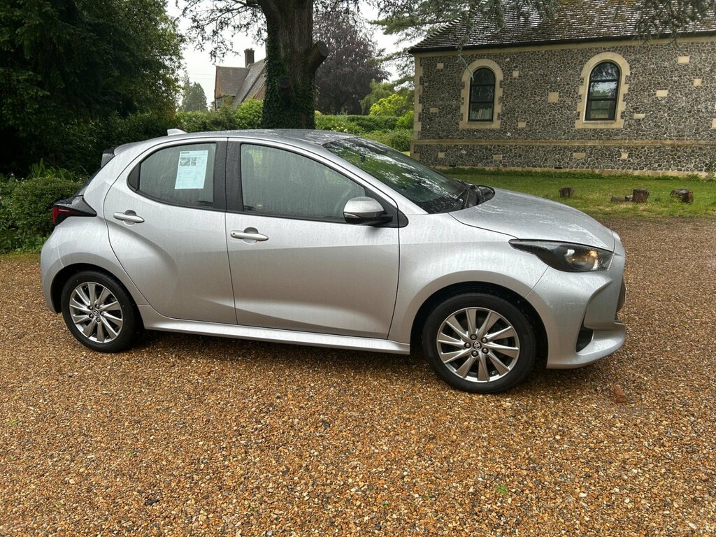 Toyota Yaris 1.5 Vvt-h Icon E-cvt Euro 6 Ss SP23XAG Silver