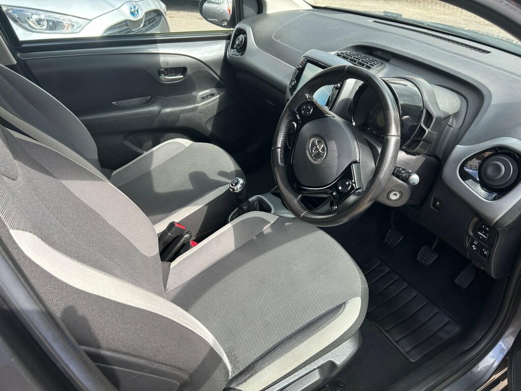 Toyota Aygo 1.0 Vvt-i X-play Euro 6 Ss Grey #3