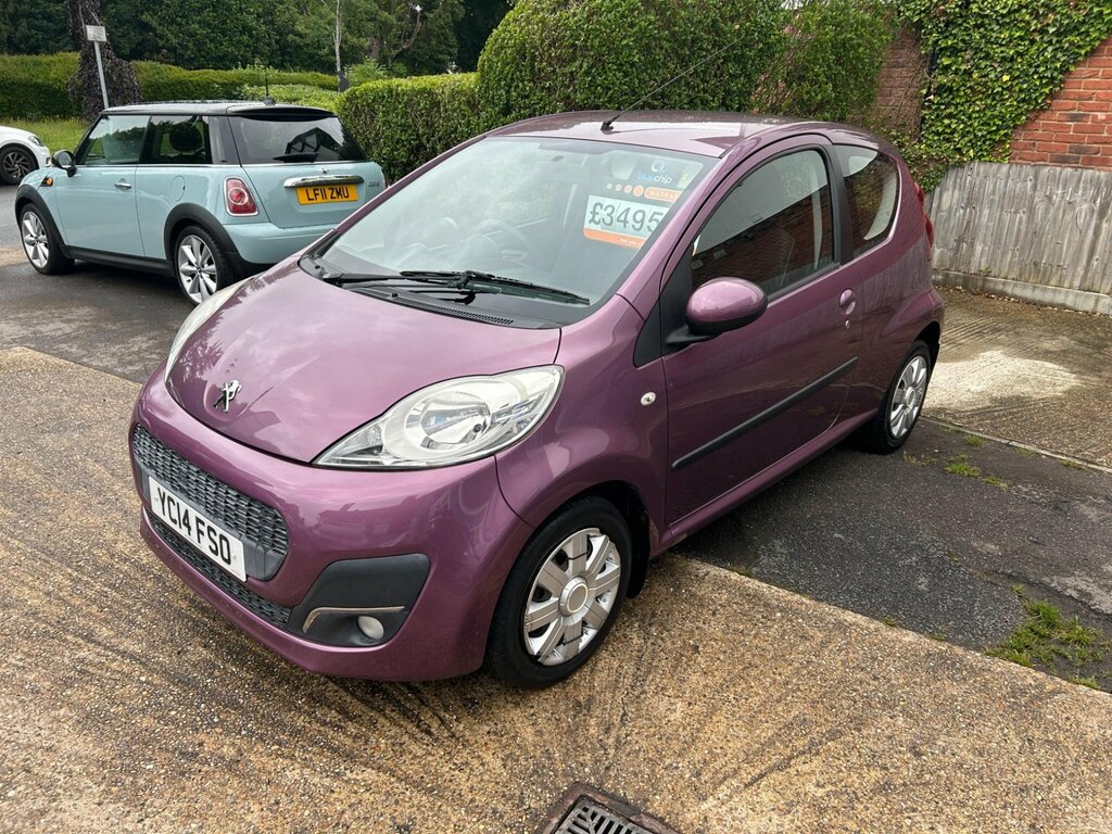 Peugeot 107 Active Red #7