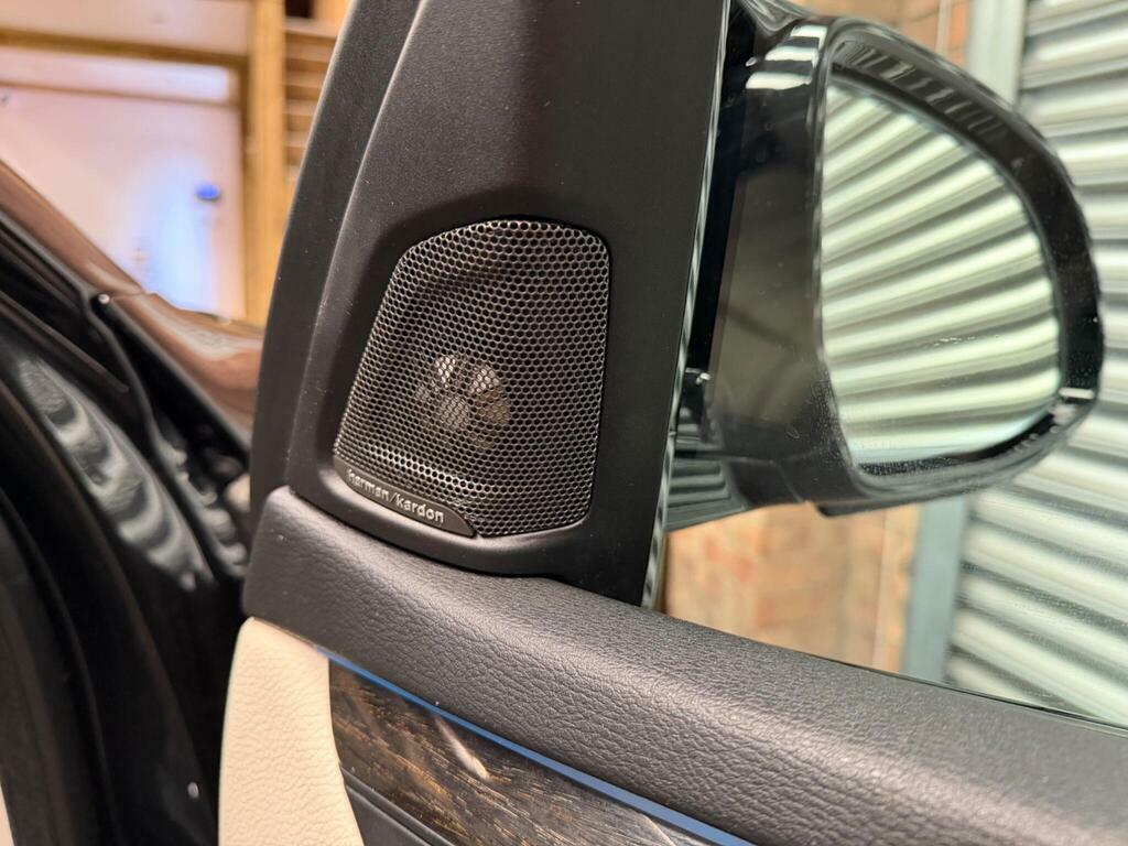 BMW X5 X5 M50d Black #27