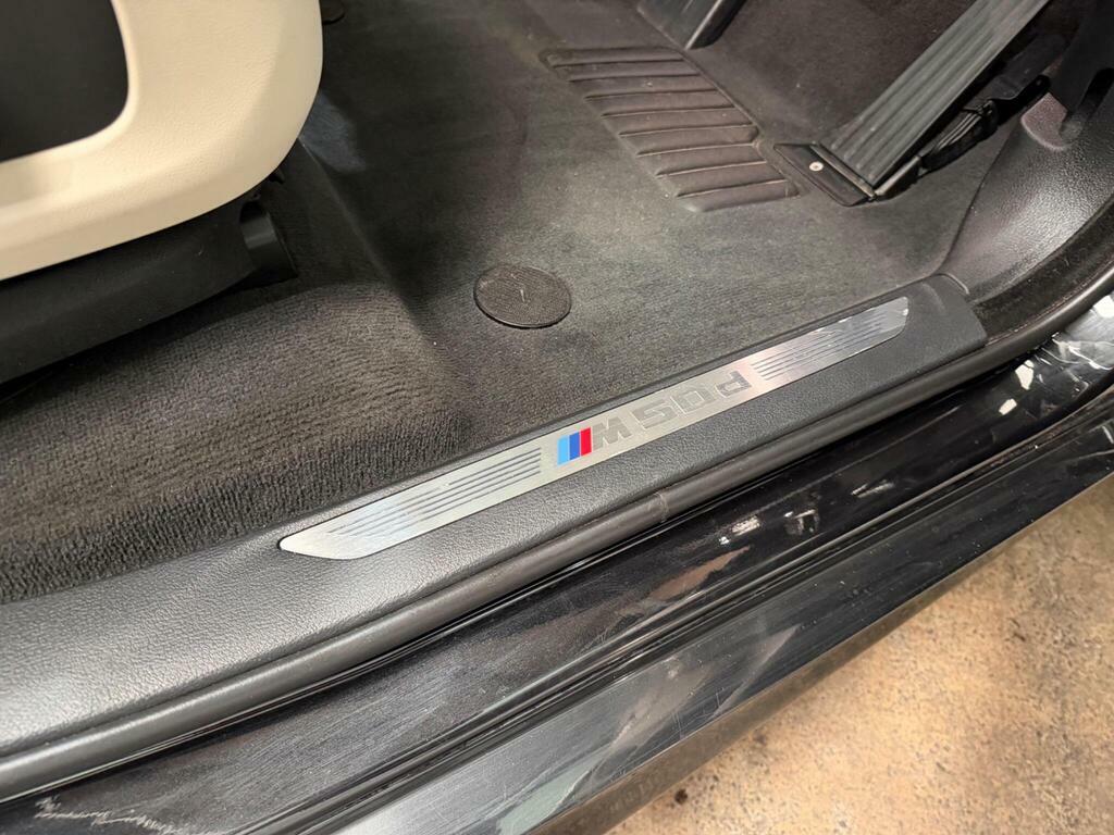 BMW X5 X5 M50d Black #28