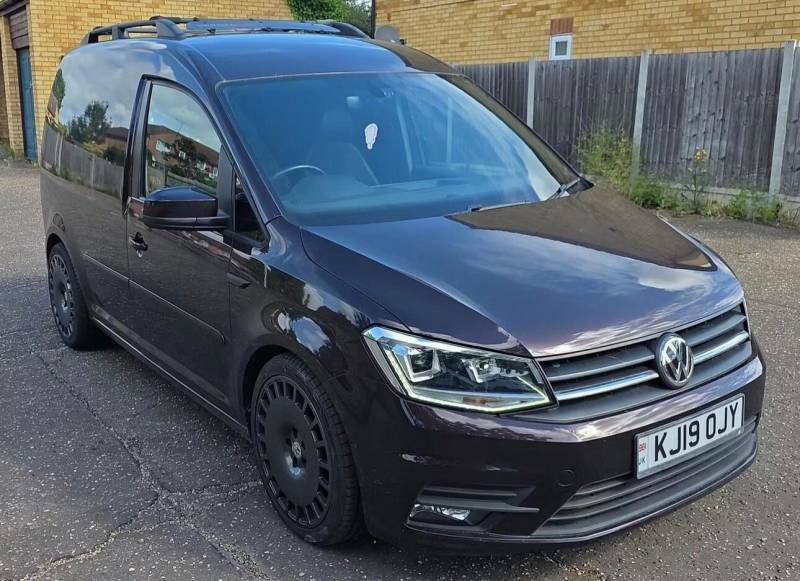 Volkswagen Caddy 2.0 Tdi C20 Bluemotion Tech Highline Dsg Swb Euro Purple