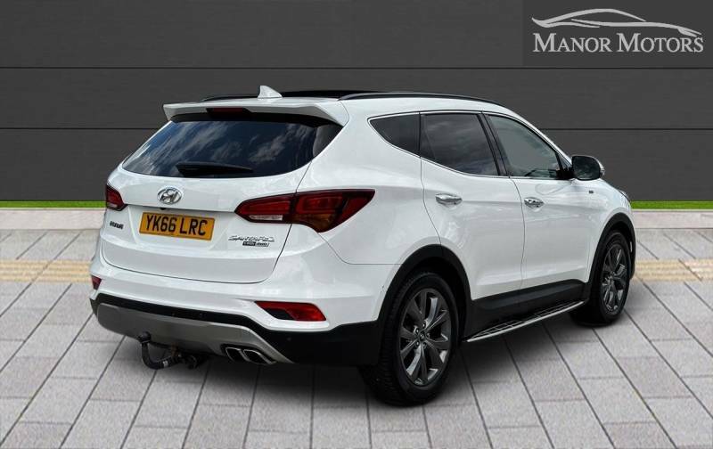Hyundai Santa Fe 2.2 Crdi Blue Drive Wiggins Edition 4Wd Euro White #3